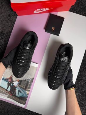 Nike Air Max Plus Black