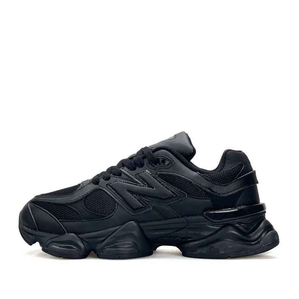 New Balance 9060 All Black