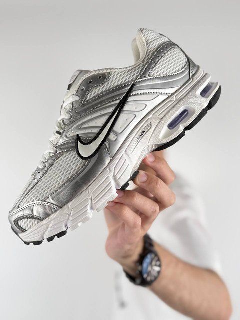 Nike Air Max Moto 2K White Metallic