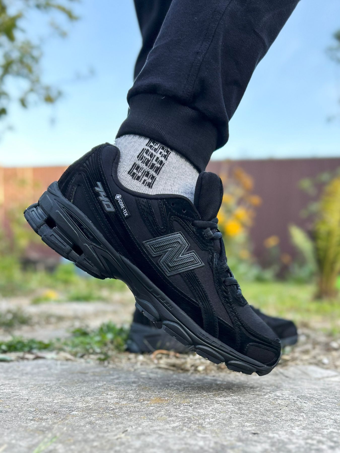 New Balance 740 Triple Black Termo