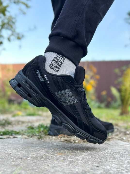 New Balance 740 Triple Black Termo