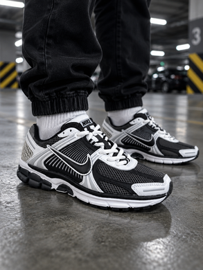 Nike Vomero 5 White Black