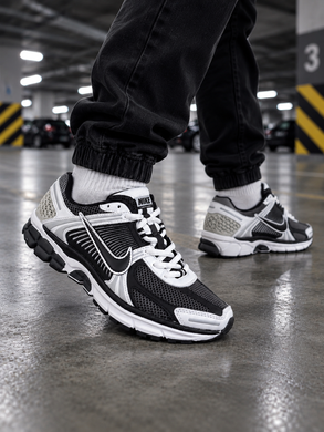 Nike Vomero 5 White Black
