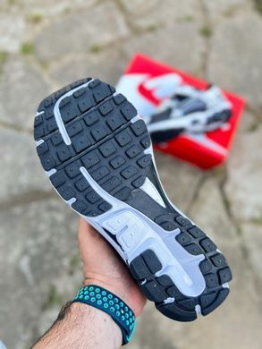 Nike Vomero 5 White Black