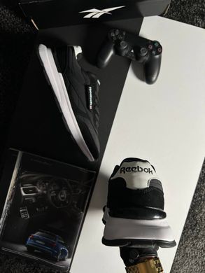 Reebok Classic Black White