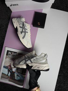 ASICS Gel-Venture 6 Beige Metallic
