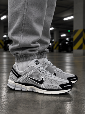 Nike Vomero 5 Gray