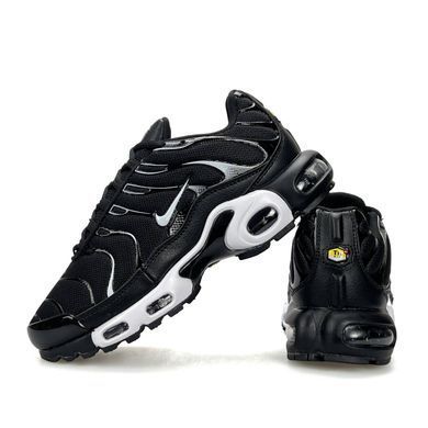 Nike Air Max Plus Black White