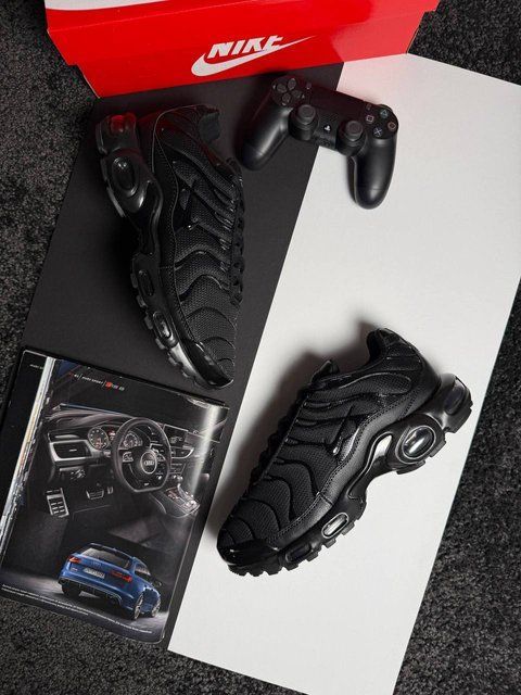Nike Air Max Plus All Black