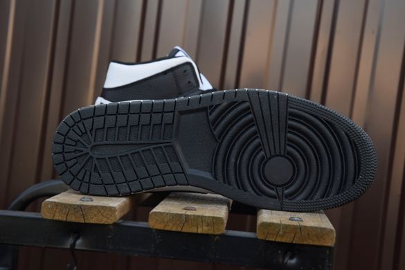 Nike Air Jordan 1 Black White
