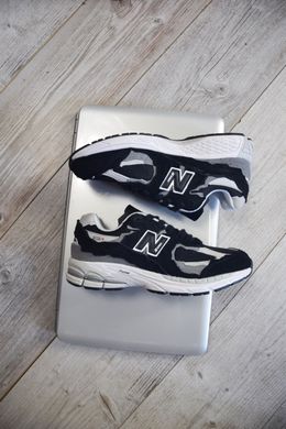 New Balance 2202R Black White