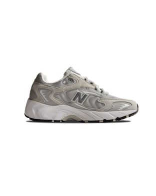 New Balance 725 Light Gray