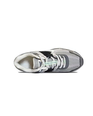 Nike Vomero 5  Gray