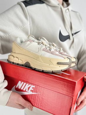 Nike Zoom Vomero Roam Beige
