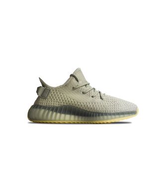 Stilli Yeezy 350 Gray