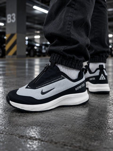 Nike ACG Mountain Fly Low Black White