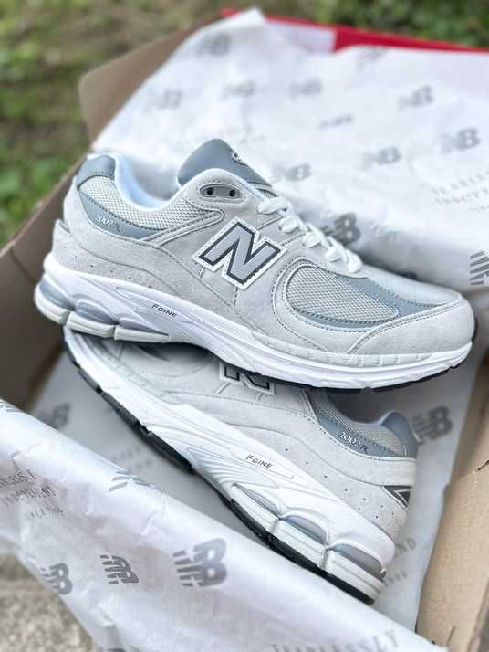 New Balance 2002R Light Gray