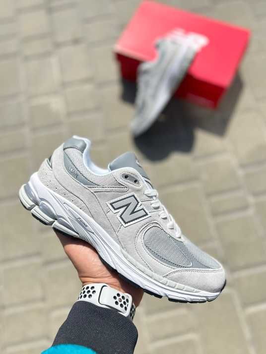 New Balance 2002R Light Gray