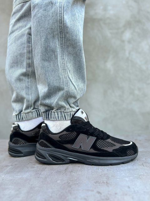 New Balance 2010 Black Gray