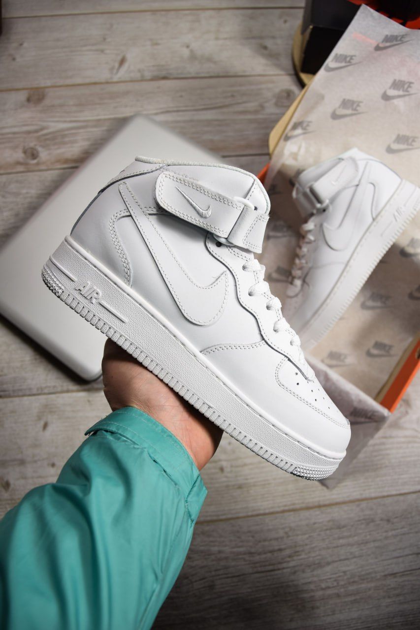 Nike Air Force Mid White WNTR