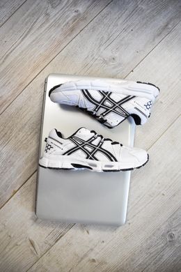 Asics Gel Kahana 8  White Black