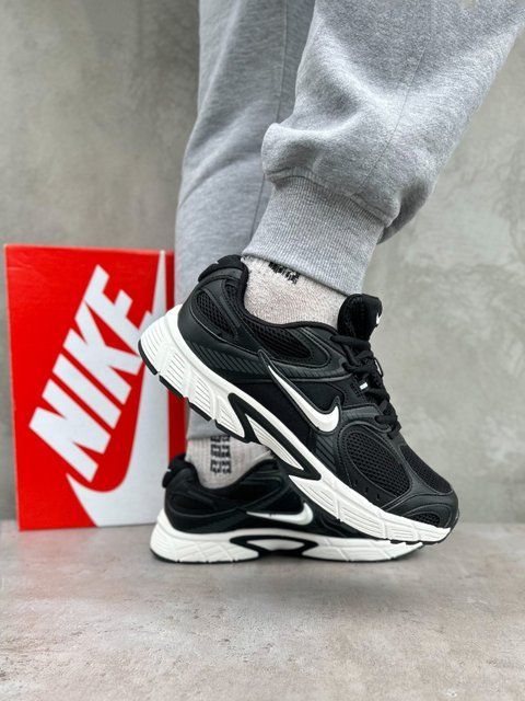 Nike RNR V5 Black White