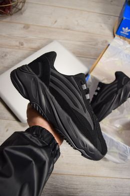 Adidas Yeezy 700 v2 Black