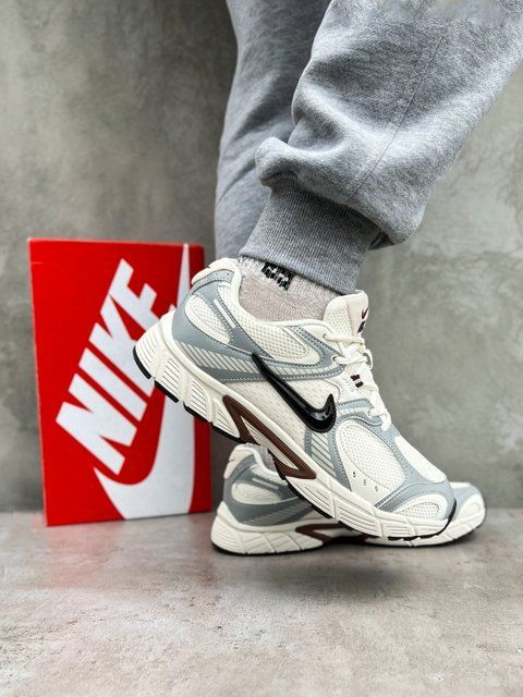 Nike RNR V5 White