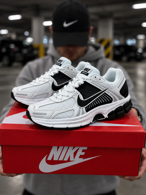 Nike Vomero 5 White